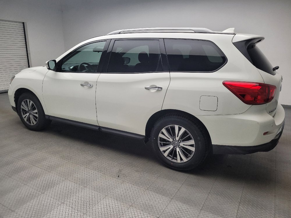 Used 2020 Nissan Pathfinder S FWD image 3