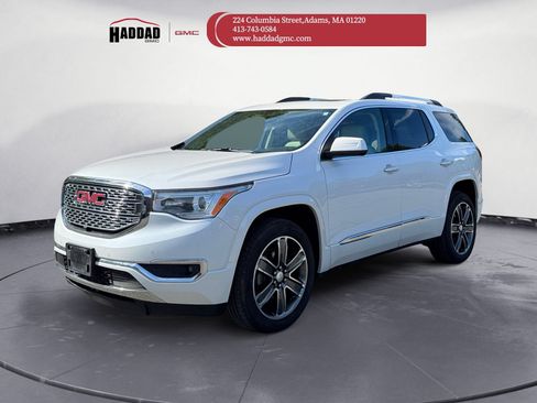 Used 2019 GMC Acadia Denali w/ Technology Package AWD/4WD image 1
