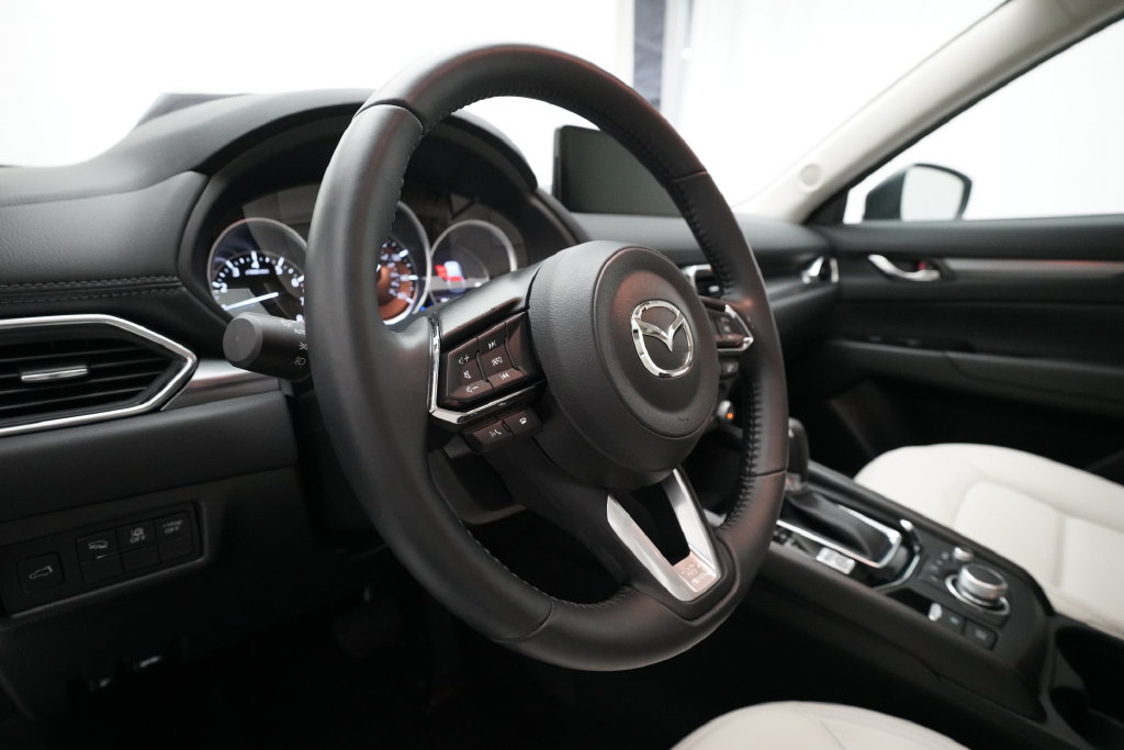Used 2025 MAZDA CX-5 AWD 2.5 S w/ Preferred Package image 8