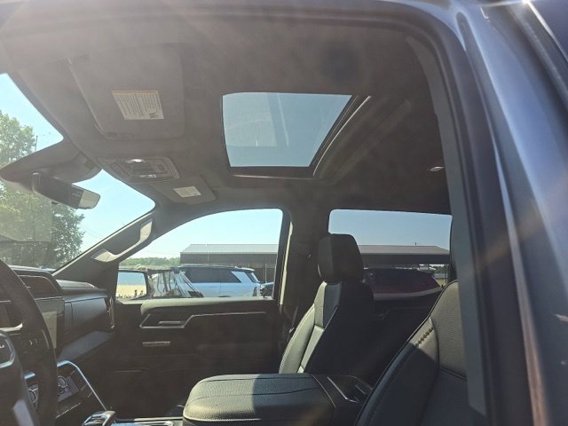 Used 2026 GMC Sierra 1500 Denali w/ Technology Package AWD/4WD image 12