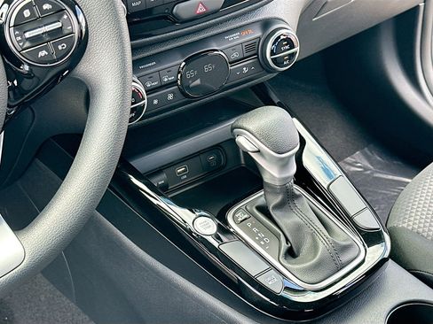 New 2025 Kia Soul S image 11