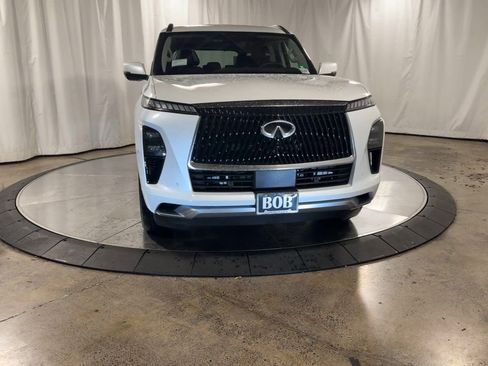 New 2025 INFINITI QX80 Sensory image 4