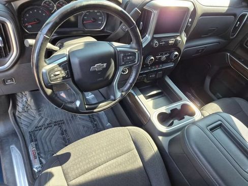 Used 2021 Chevrolet Silverado 1500 LT Trail Boss w/ Bed Protection Package AWD/4WD image 11