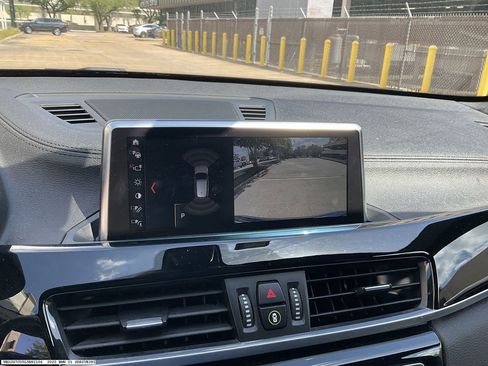 Used 2020 BMW X1 sDrive28i w/ Premium Package image 9