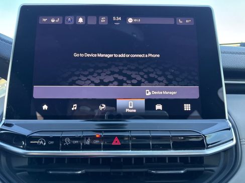 Certified 2023 Jeep Compass Limited image 29