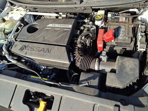 Used 2023 Nissan Rogue S image 28