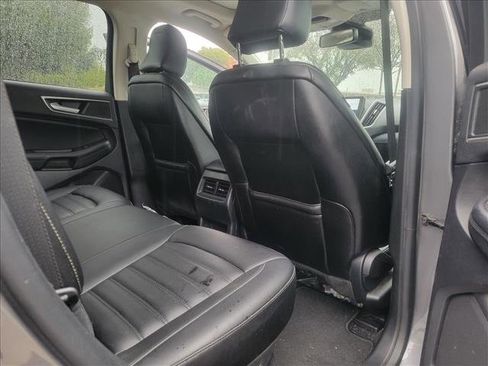 Used 2021 Ford Edge SEL w/ Convenience Package image 9