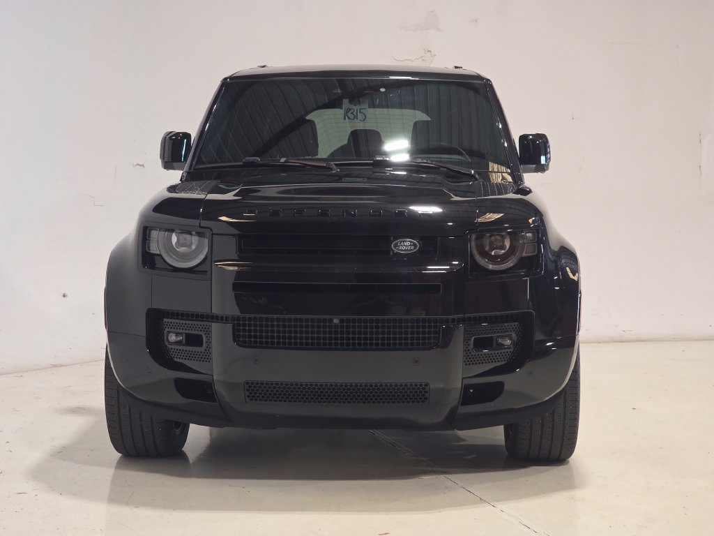 Certified 2024 Land Rover Defender 110 X-Dynamic SE AWD/4WD image 2
