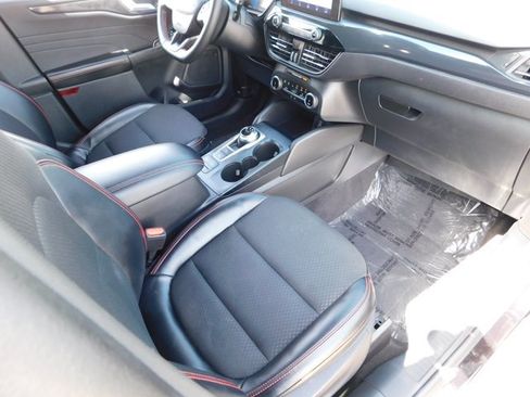 Used 2025 Ford Escape ST-Line FWD image 28