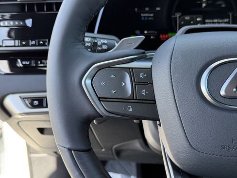 New 2026 Lexus RX 450h AWD image 21