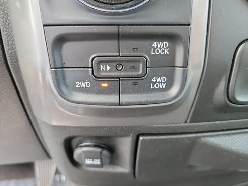 Used 2024 RAM 1500 Classic SLT AWD/4WD image 30