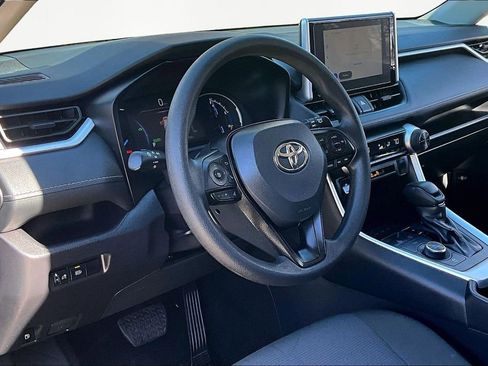 Used 2025 Toyota RAV4 XLE image 14