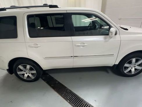 Used 2015 Honda Pilot Touring image 9