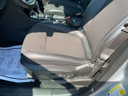 Used 2021 Buick Encore Preferred w/ Safety Package II AWD/4WD image 12