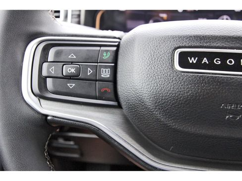 Used 2024 Jeep Wagoneer Series II AWD/4WD image 21