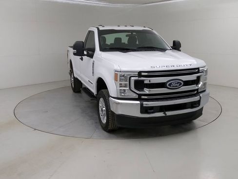Certified 2022 Ford F350 XLT w/ FX4 Off-Road Package AWD/4WD image 9