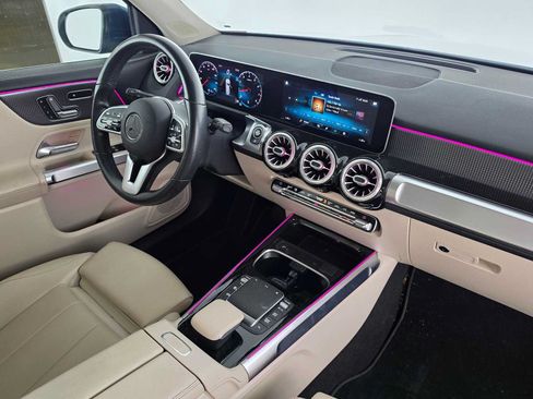 Used 2021 Mercedes-Benz GLB 250 image 11