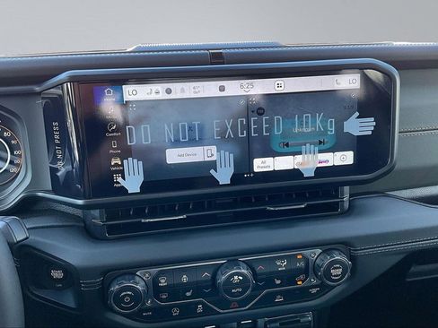 New 2026 Jeep Gladiator Mojave AWD/4WD image 10