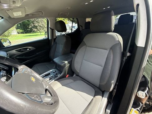 Used 2021 Chevrolet Traverse LT AWD/4WD image 11
