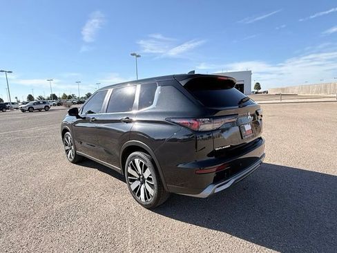 Used 2025 Mitsubishi Outlander SE FWD image 7