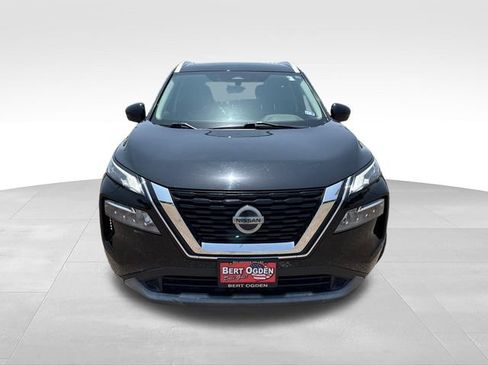 Certified 2021 Nissan Rogue SV w/ Premium Package FWD image 2