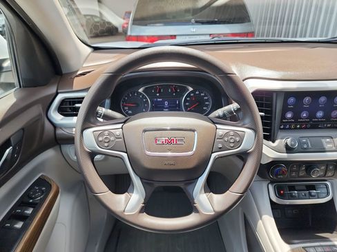 Used 2022 GMC Acadia SLE FWD image 19