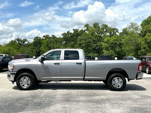 Used 2024 RAM 3500 Tradesman w/ Chrome Appearance Group AWD/4WD image 12
