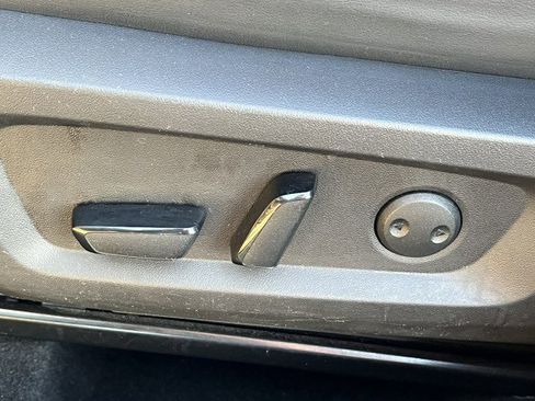 Used 2023 Mitsubishi Outlander SE image 23