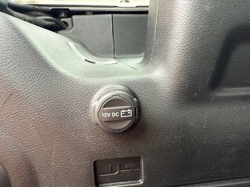 Used 2022 Jeep Wrangler Unlimited Sport AWD/4WD image 16