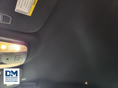 Used 2021 Jeep Grand Cherokee Laredo X image 32