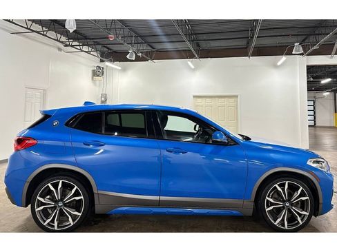 Used 2018 BMW X2 xDrive28i w/ M SportX Package AWD/4WD image 9