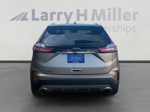 Certified 2020 Ford Edge Titanium image 4