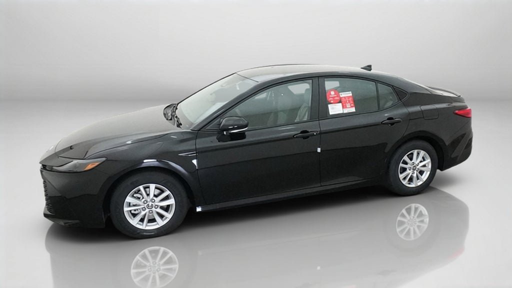 New 2027 Toyota Camry LE w/ Convenience Package FWD image 2