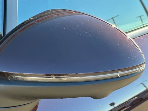 Certified 2025 Porsche Macan 4 Electric image 41