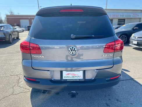 Used 2013 Volkswagen Tiguan SEL image 4