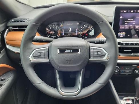 Used 2024 Jeep Compass Limited AWD/4WD image 16