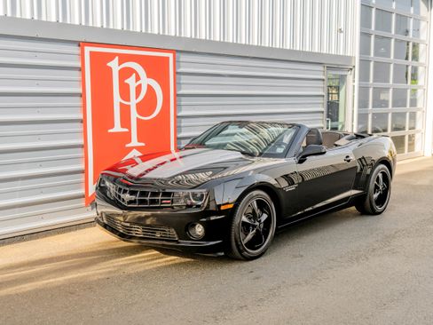 Used 2011 Chevrolet Camaro SS w/ RS Package RWD image 34
