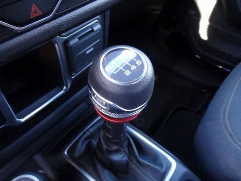 Used 2024 Jeep Gladiator Sport image 14