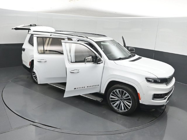 Used 2023 Jeep Grand Wagoneer Series III AWD/4WD image 63