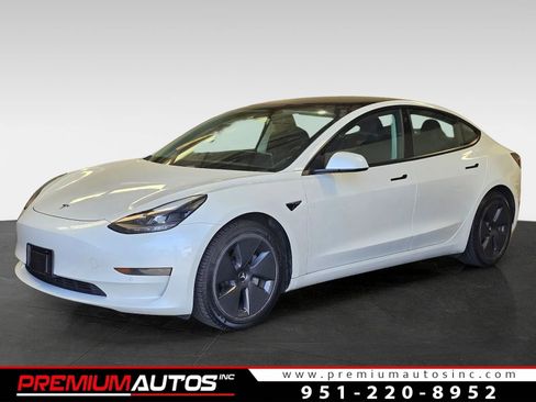 Used 2021 Tesla Model 3 Standard Range Plus RWD image 1
