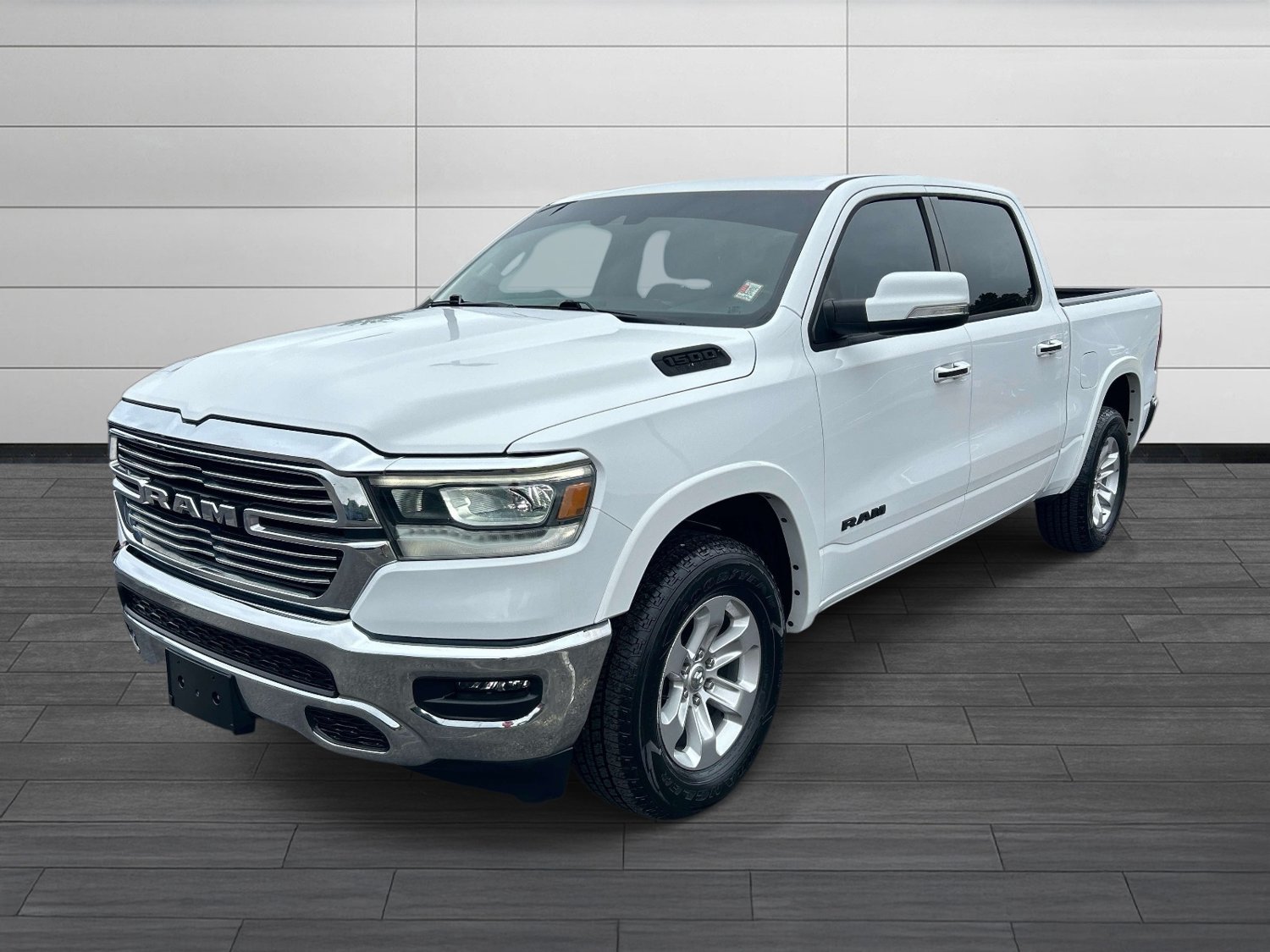 Used 2022 RAM 1500 Laramie AWD/4WD image 9