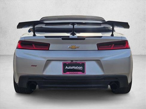 Used 2017 Chevrolet Camaro SS image 7