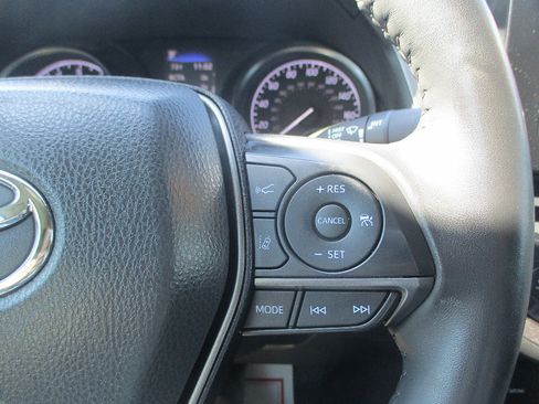 Used 2024 Toyota Camry SE w/ Convenience Package FWD image 10