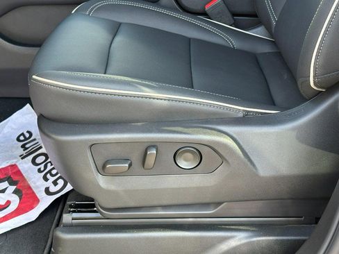 New 2025 GMC Yukon XL Elevation image 14