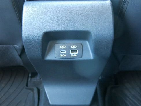 Used 2024 Subaru Crosstrek 2.5i Limited image 23