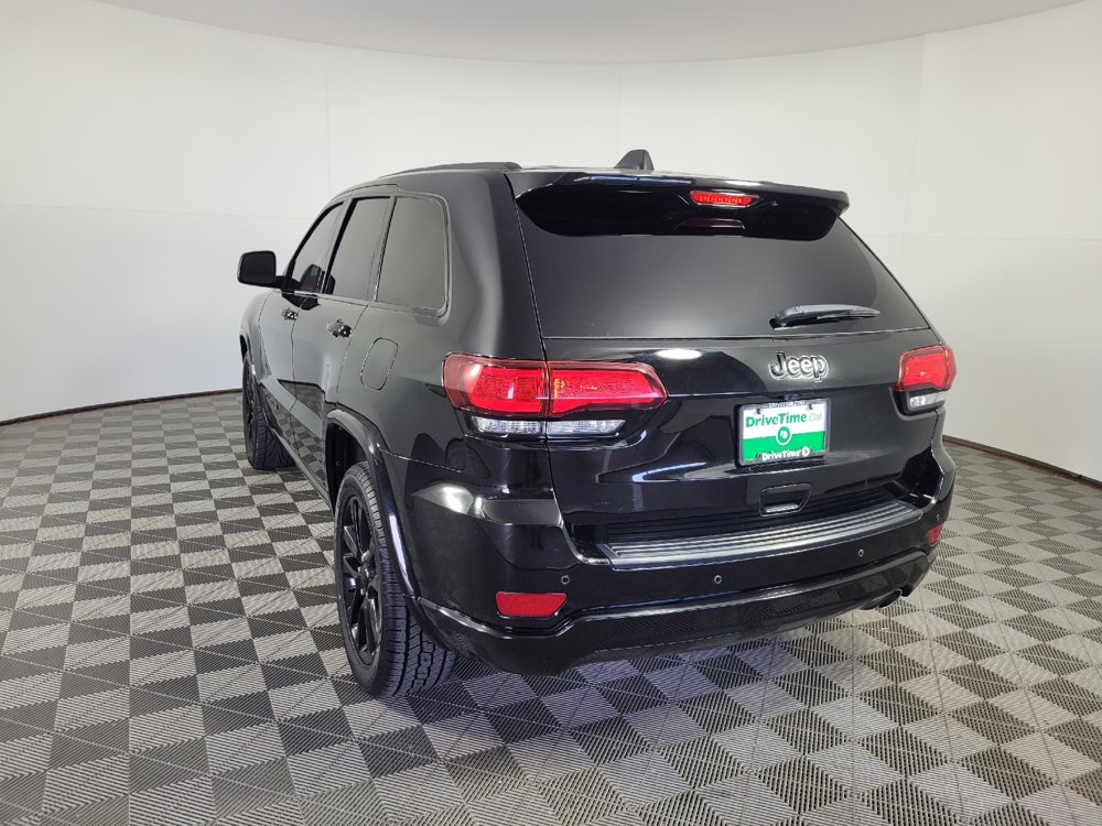 Used 2020 Jeep Grand Cherokee Altitude RWD image 5