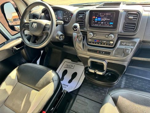 Used 2022 RAM ProMaster 2500 FWD image 12