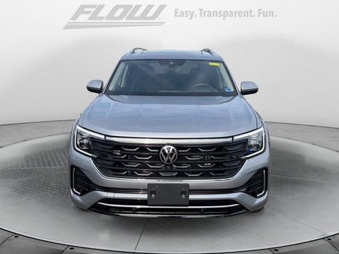Used 2025 Volkswagen Atlas SEL Premium R-Line AWD/4WD image 2