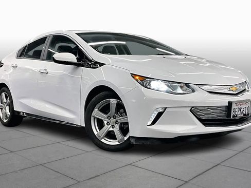 Used 2018 Chevrolet Volt LT w/ Comfort Package image 3