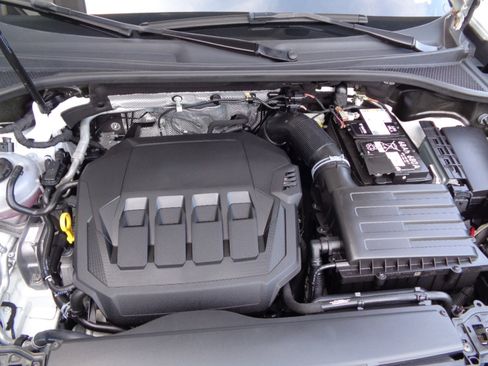 Used 2024 Audi Q3 2.0T Premium image 17